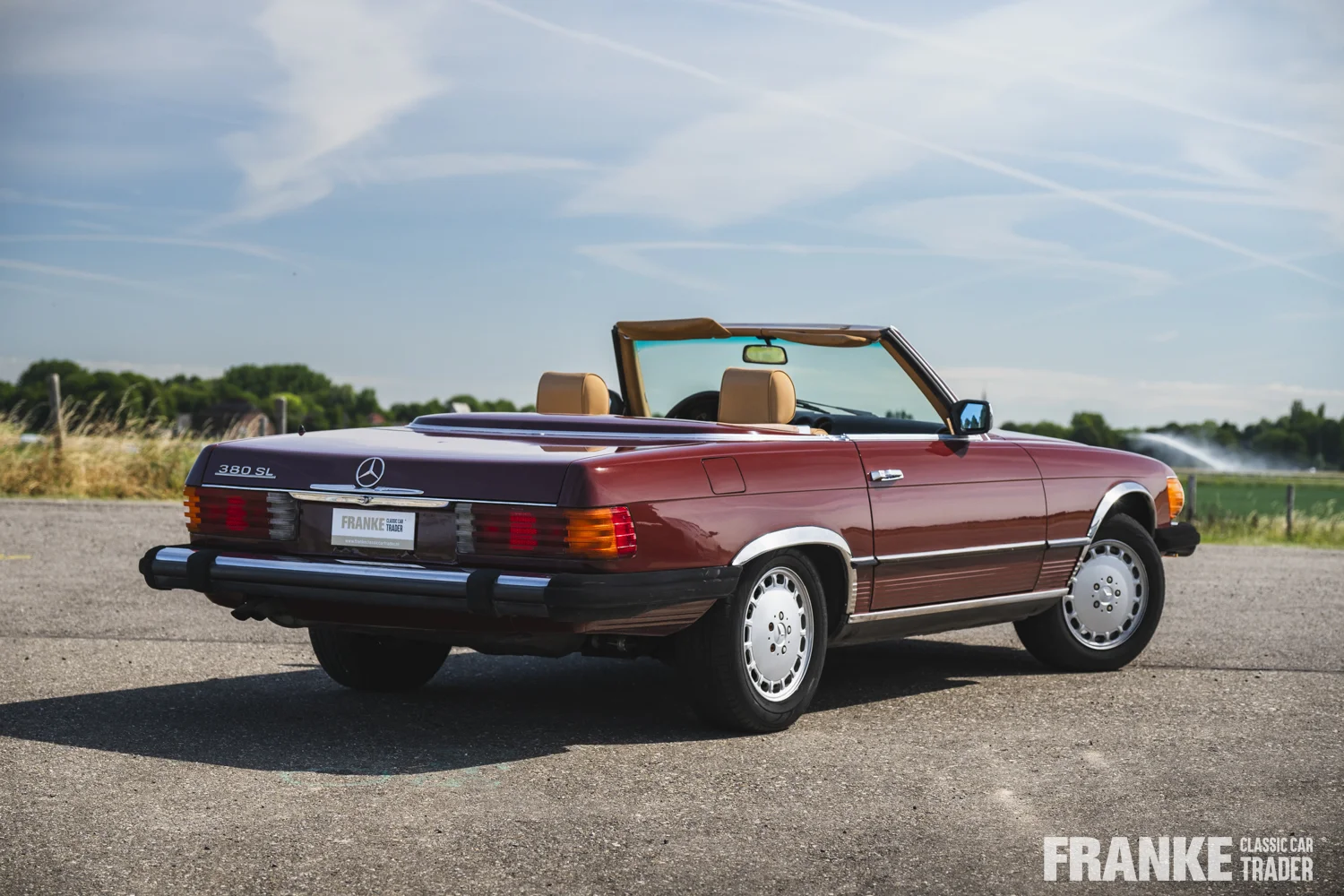 Mercedes-Benz 380 SL - 2 mb 380 sl 84 294 - WDBBA45A1EA008946