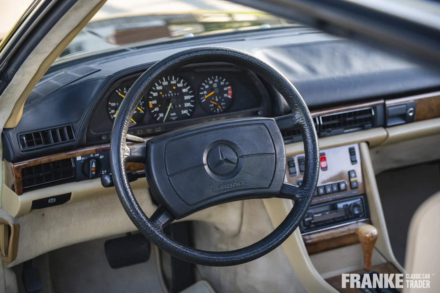 Mercedes-Benz 500 SEC (C126) - 22 fcct 3387 - WDB1260441A127476