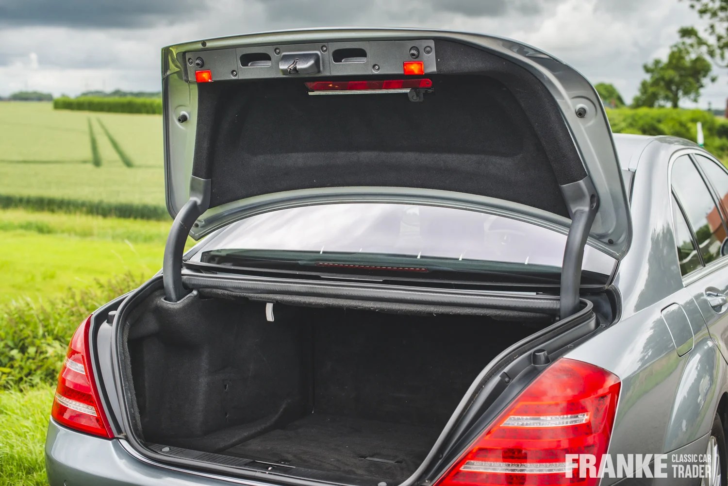 Mercedes S500 5.5 V8 - 33 fcct mb s500 6492 - S-320-HF