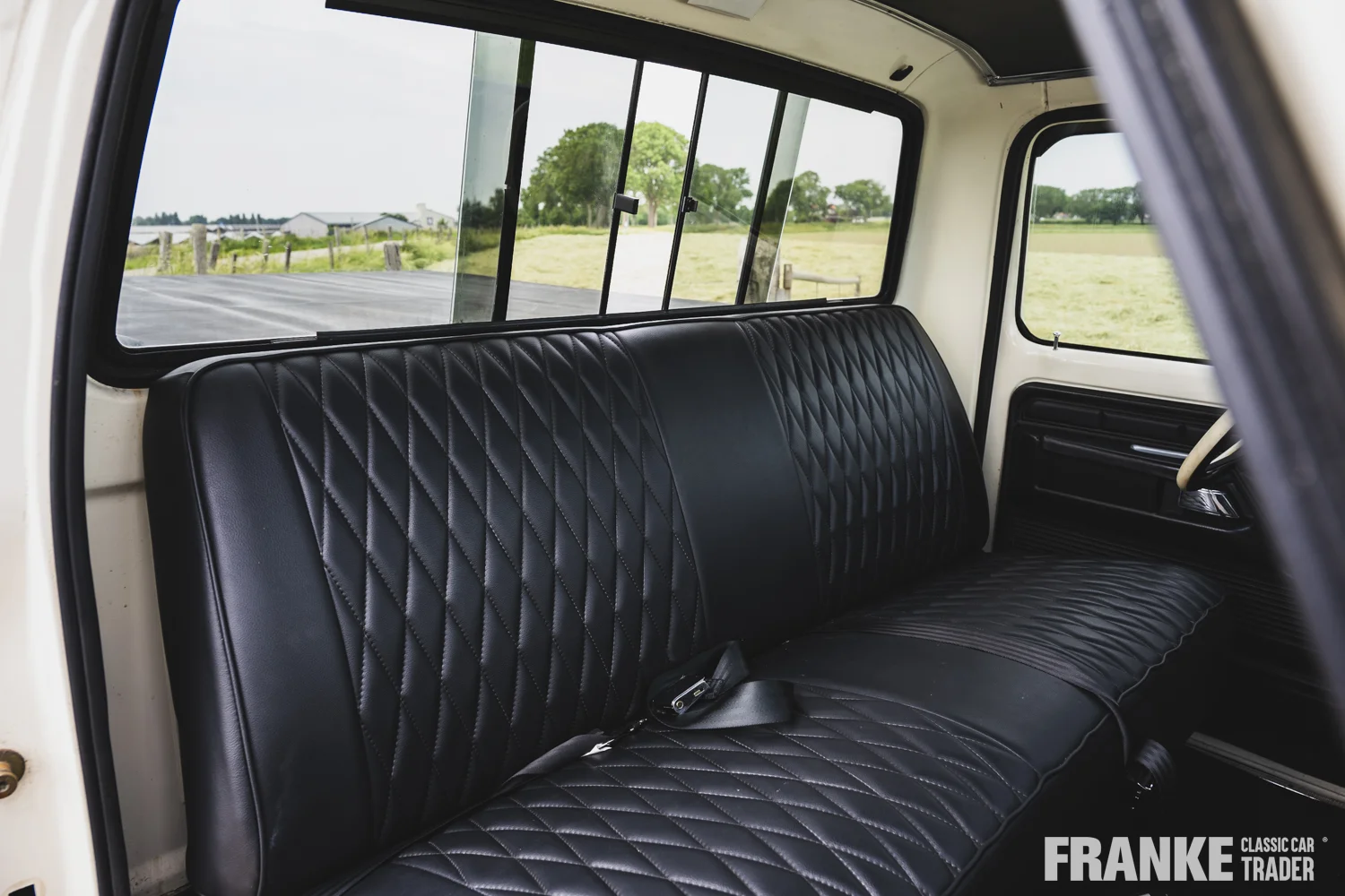 Ford F100 - 8 ford f100 wit 1127 - F100-3-26