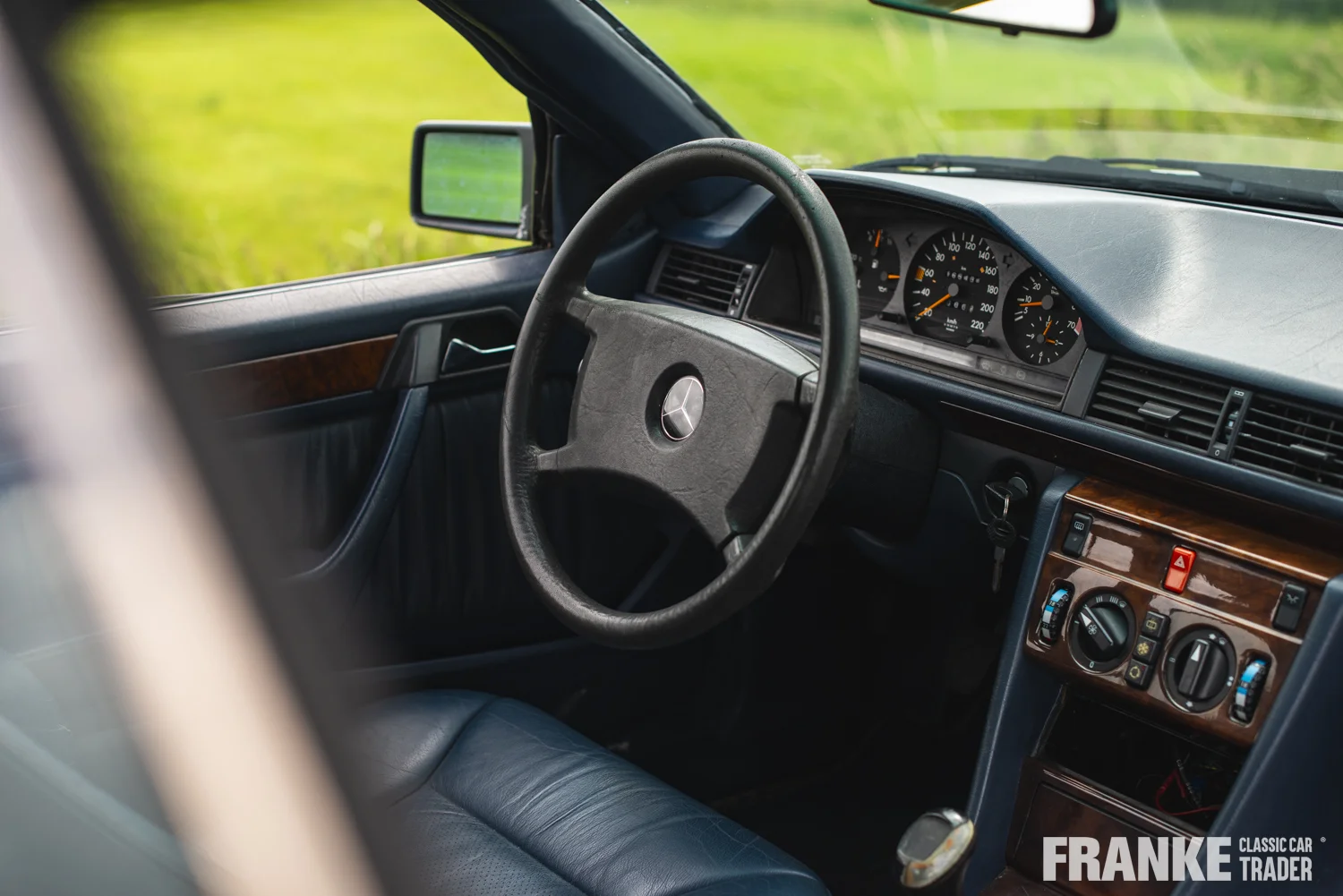 Mercedes-Benz 230 CE - 9 mb 230 cev 6269 - WDB1240431B611217