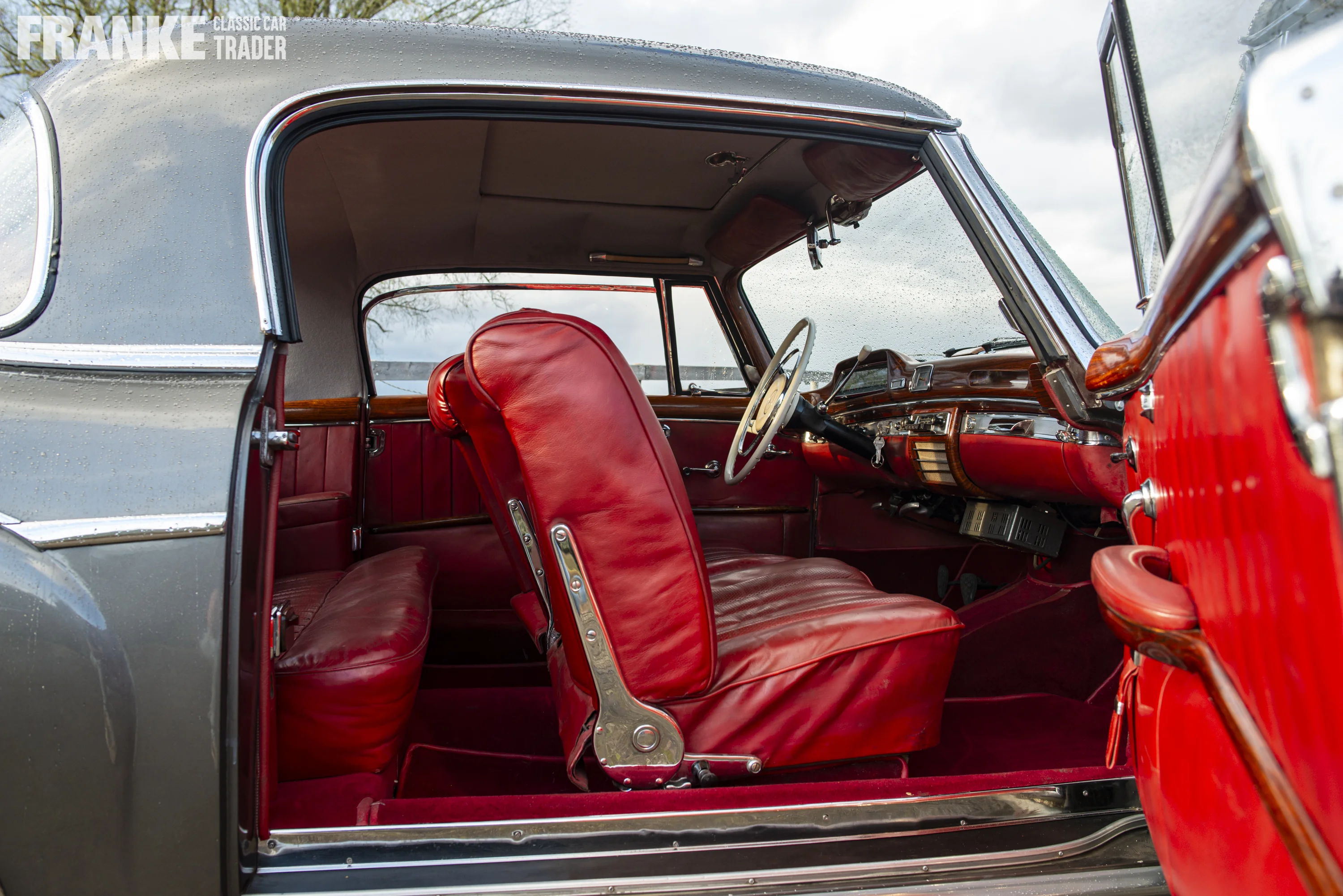 Mercedes-Benz 220 SE Coupe - 9 mercedes220se coupe4875 2 - 2-2024