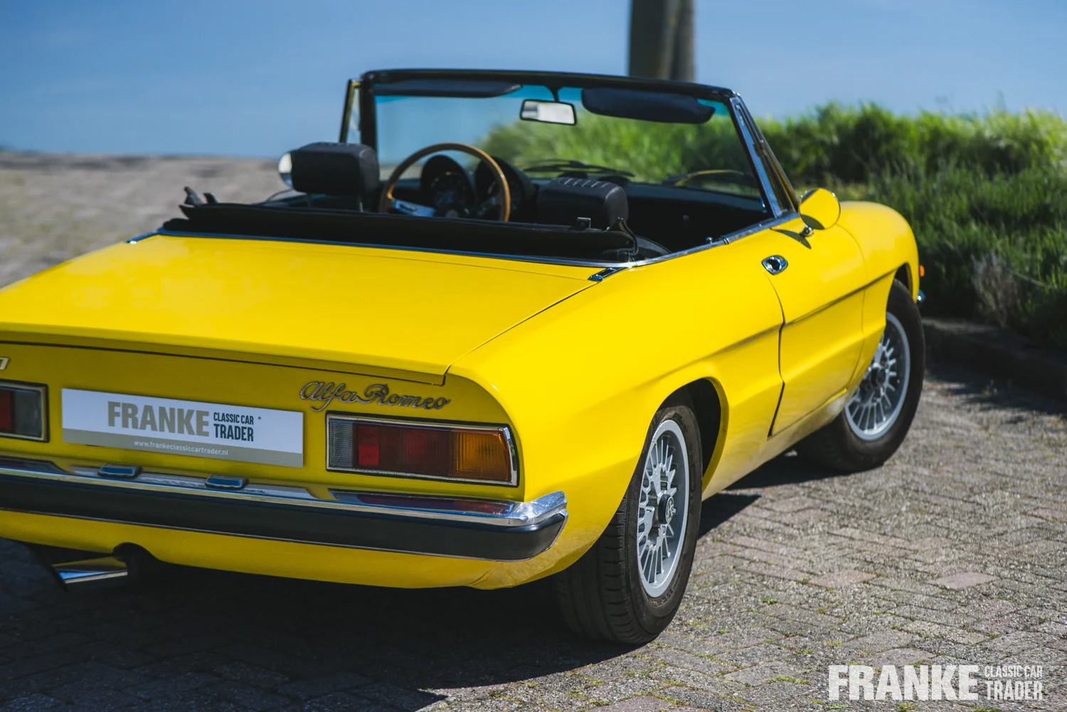 Alfa Romeo Spider - Alfa romeo spider 72 geel fcct 13 - 197209-2025