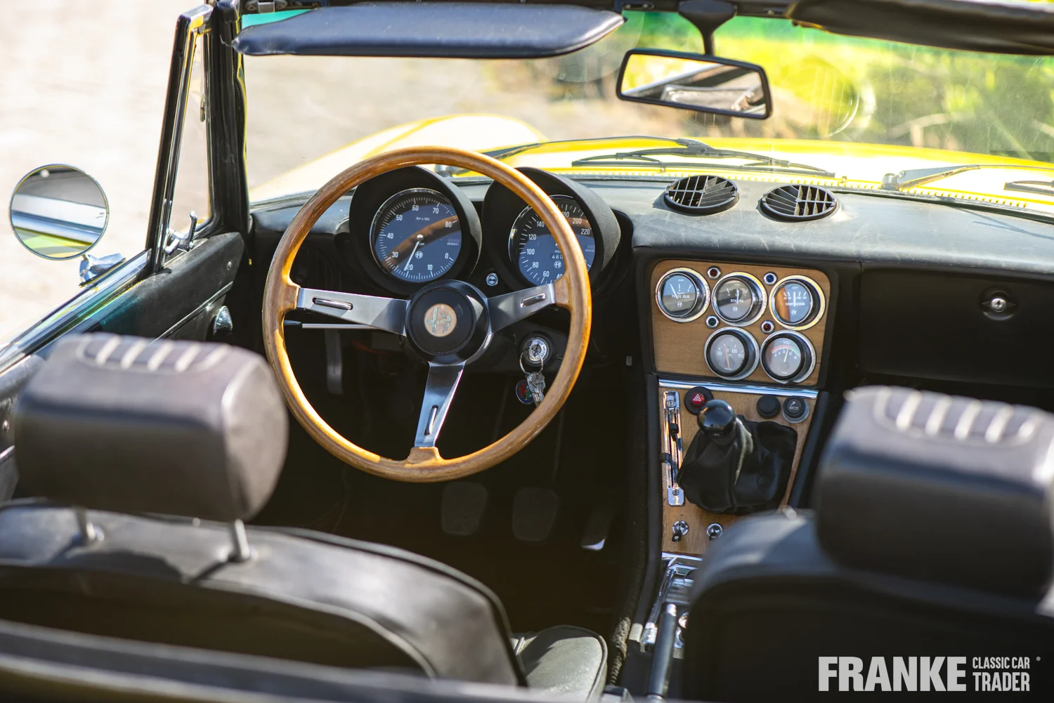 Alfa Romeo Spider - Alfa romeo spider 72 geel fcct 14 - 197209-2025