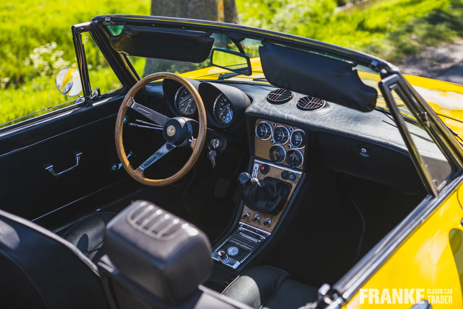 Alfa Romeo Spider - Alfa romeo spider 72 geel fcct 30 - 197209-2025