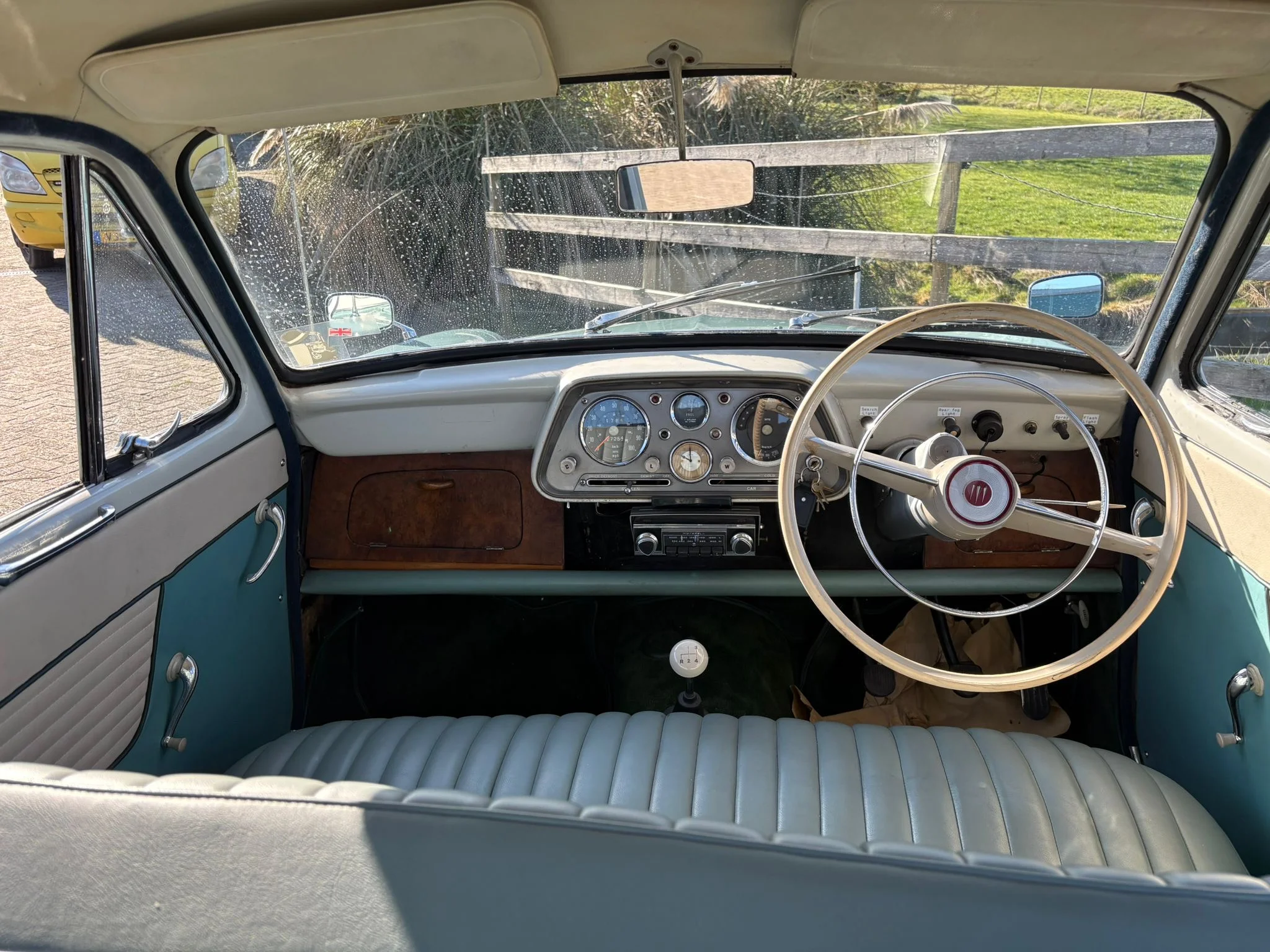 Hillman Minx - De9df4f2 959c 4458 b17b 5f7ec3c3999d - Hillman-Minx-3-26