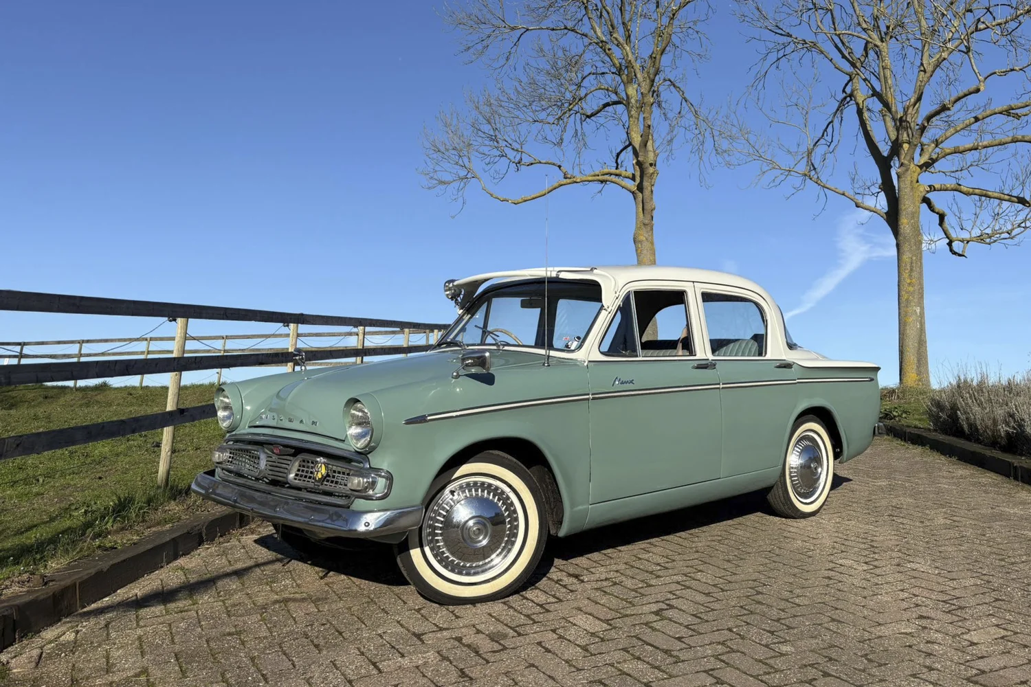 Hillman Minx - F334fb81 0b50 4f38 895a fcfc088560ae 2 - Hillman-Minx-3-26