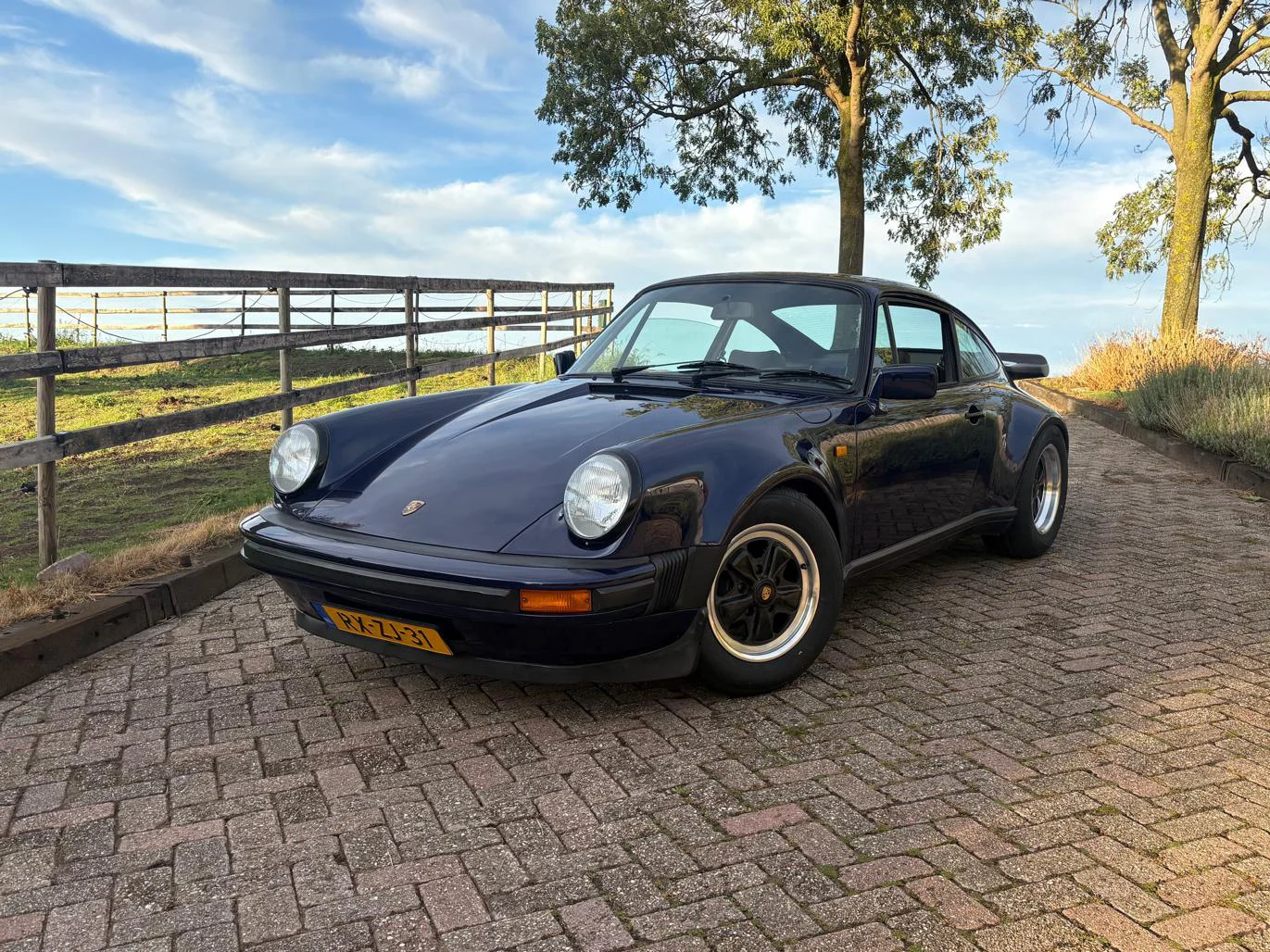 Porsche 911 - Photo 2025 09 13 20 01 20 - 911-3-26