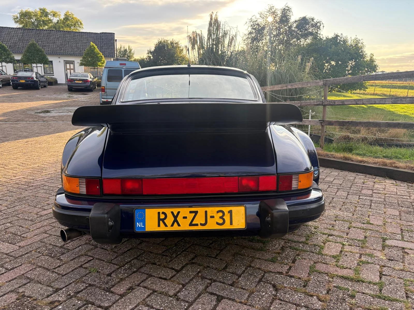 Porsche 911 - Photo 2025 09 13 20 01 22 1 - 911-3-26