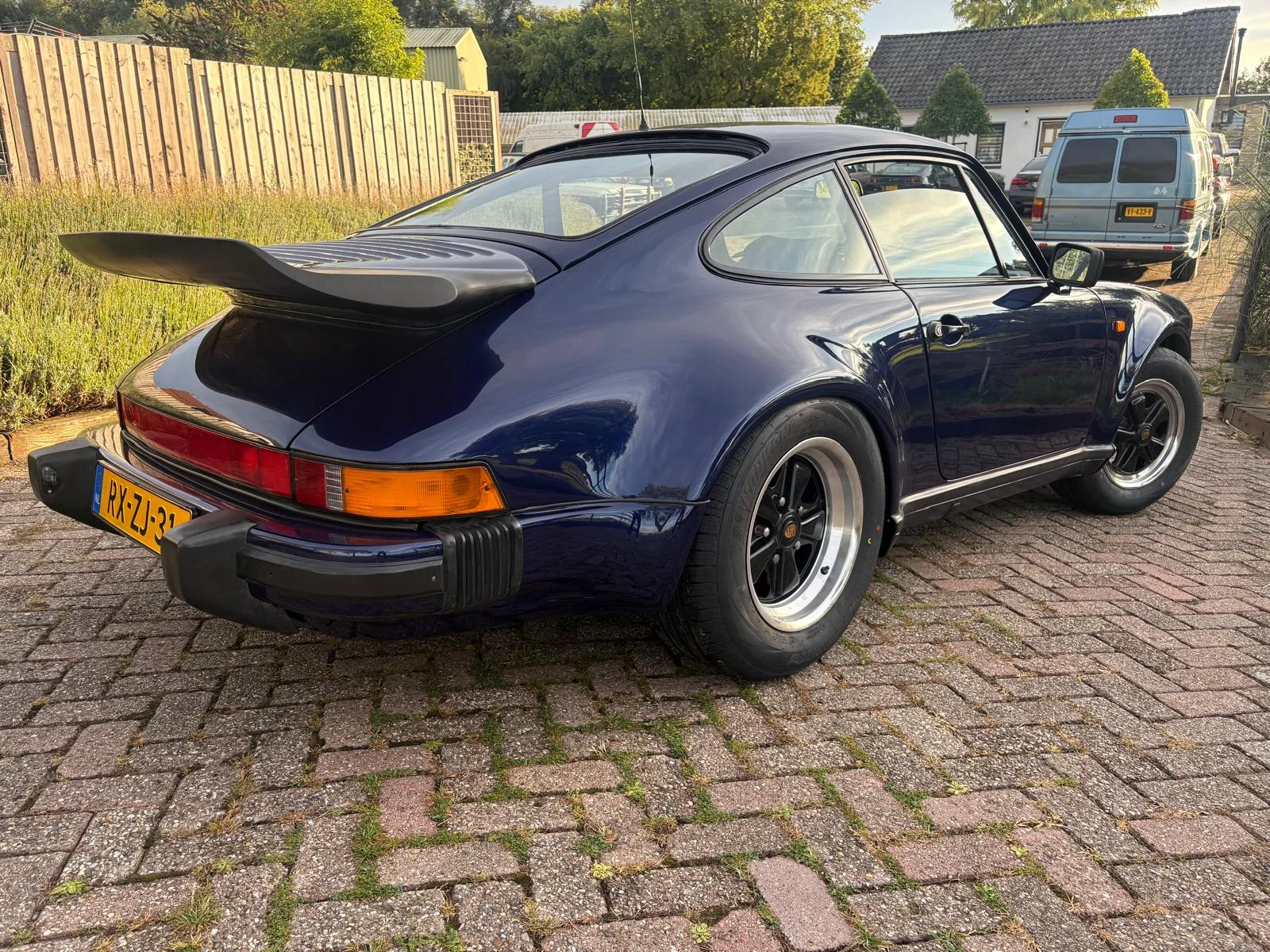 Porsche 911 - Photo 2025 09 13 20 01 22 4 - 911-3-26